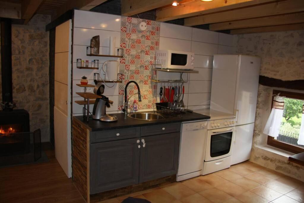 Le Portougais, Chalet A Chanaz, La Petite Venise Savoyarde Екстер'єр фото